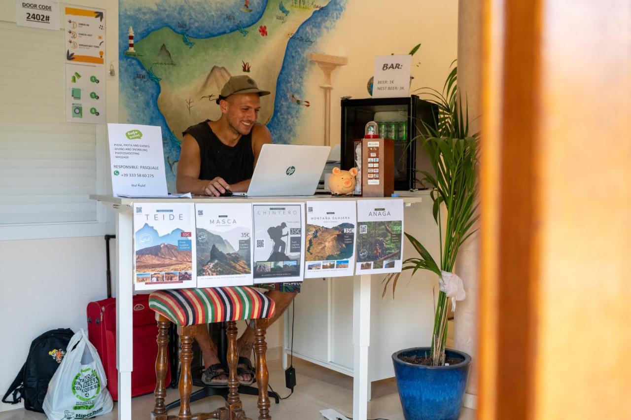 Duque Nest Hostel Costa Adeje  Exteriör bild